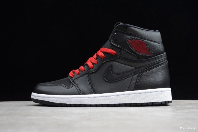 One Kick Satin High Air 1 555088-060 Retro Jordan OG Black 0811